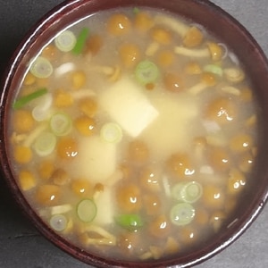 なめこ葱豆腐のお味噌汁